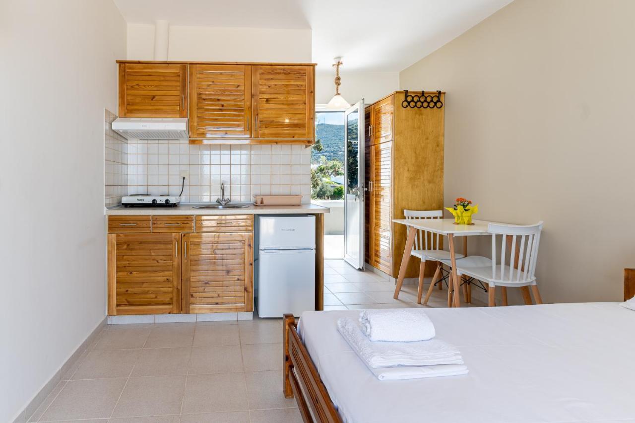 Ο Μόλος Apartman Marmari  Kültér fotó
