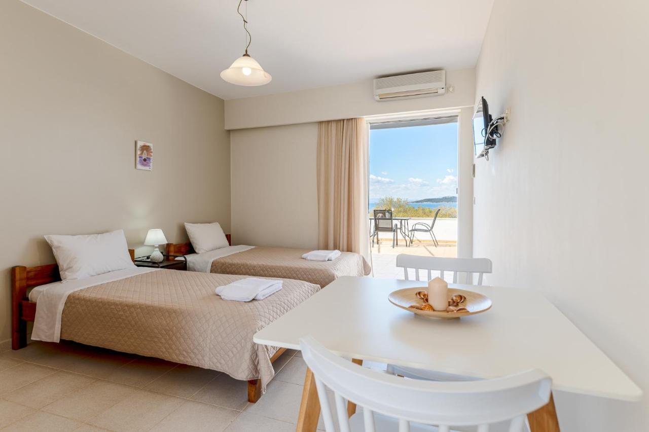 Ο Μόλος Apartman Marmari  Kültér fotó